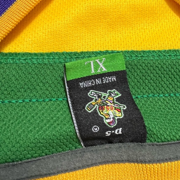 Authentic Charlie Conway Mighty Ducks Hockey Jersey XL Embroidered Fight Strap - Picture 8 of 10